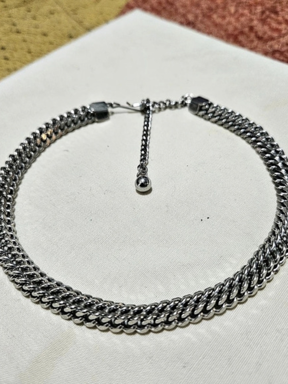 Silver-tone Chunky double-curb or heavy chain link choker